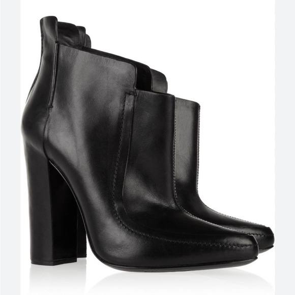 Alexander Wang Kim Black Pointed Toe Ankle
Heeled Booties/Boots Black Leather - Picture 1 of 11